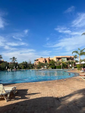 Appartement vue piscine palmerie